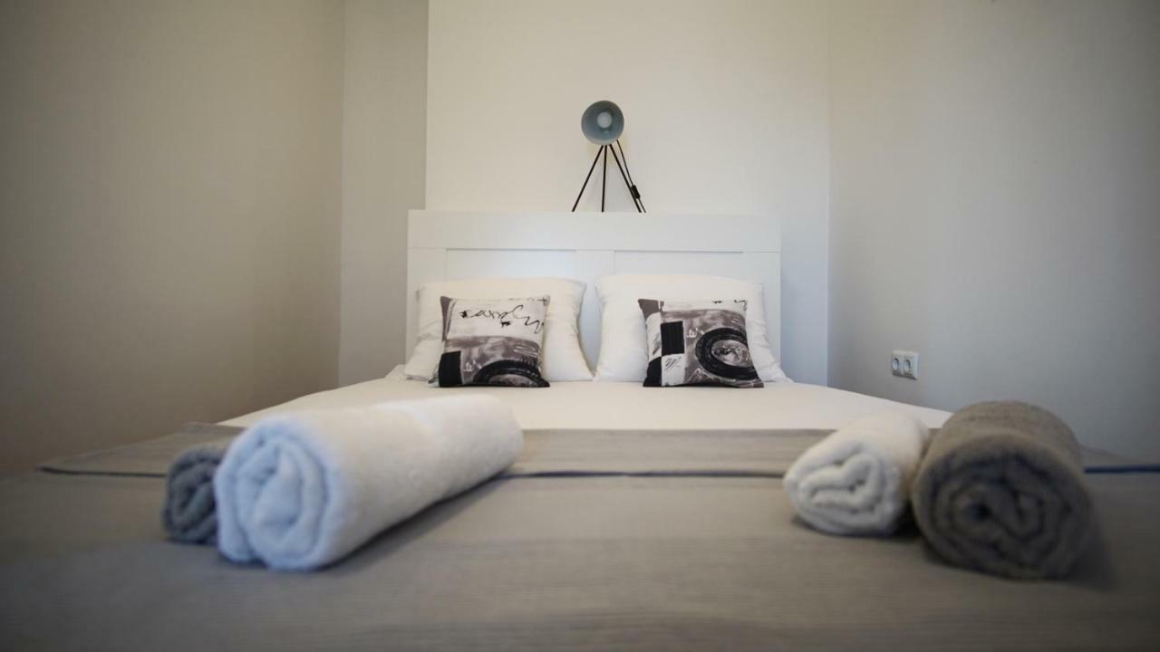 Apartmani Laura Трогир Екстериор снимка