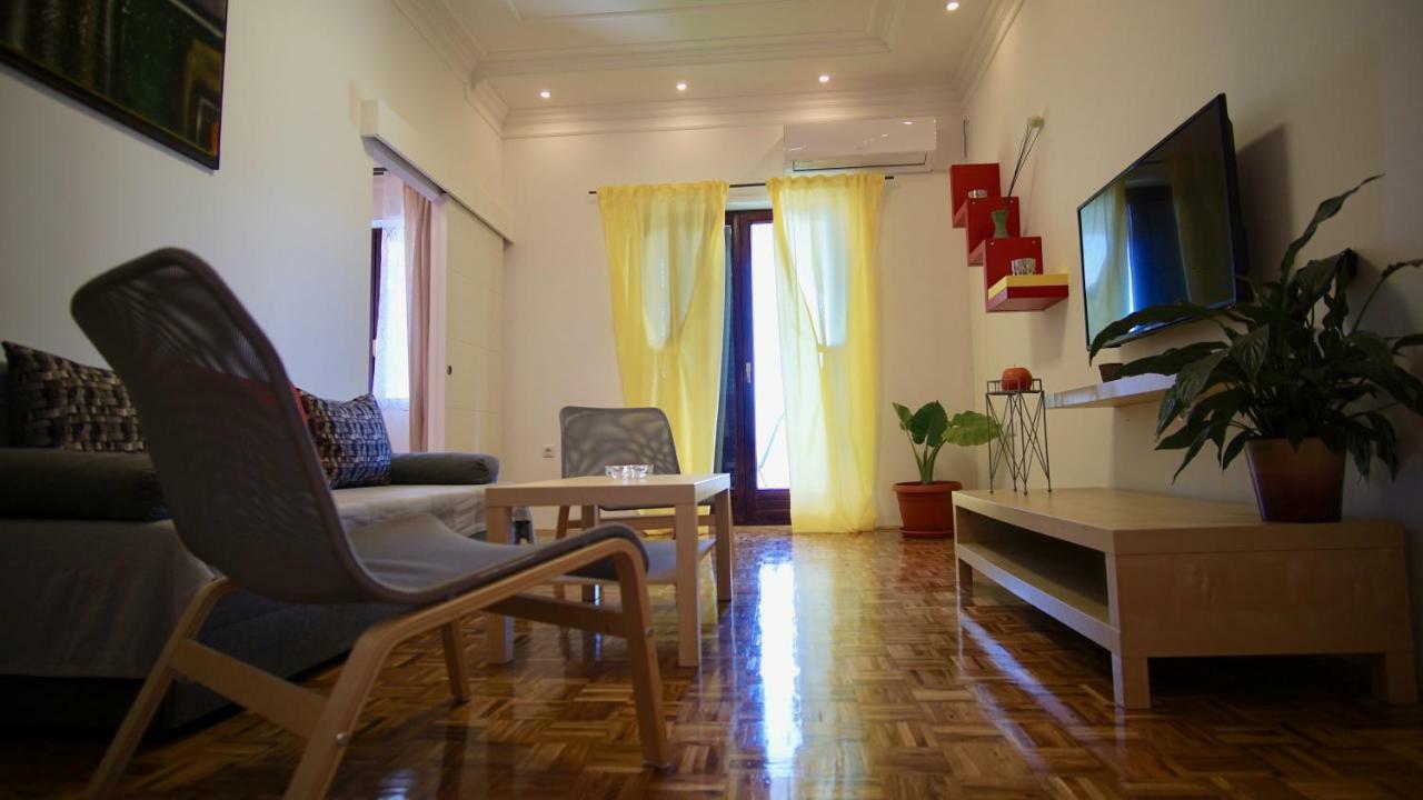 Apartmani Laura Трогир Екстериор снимка