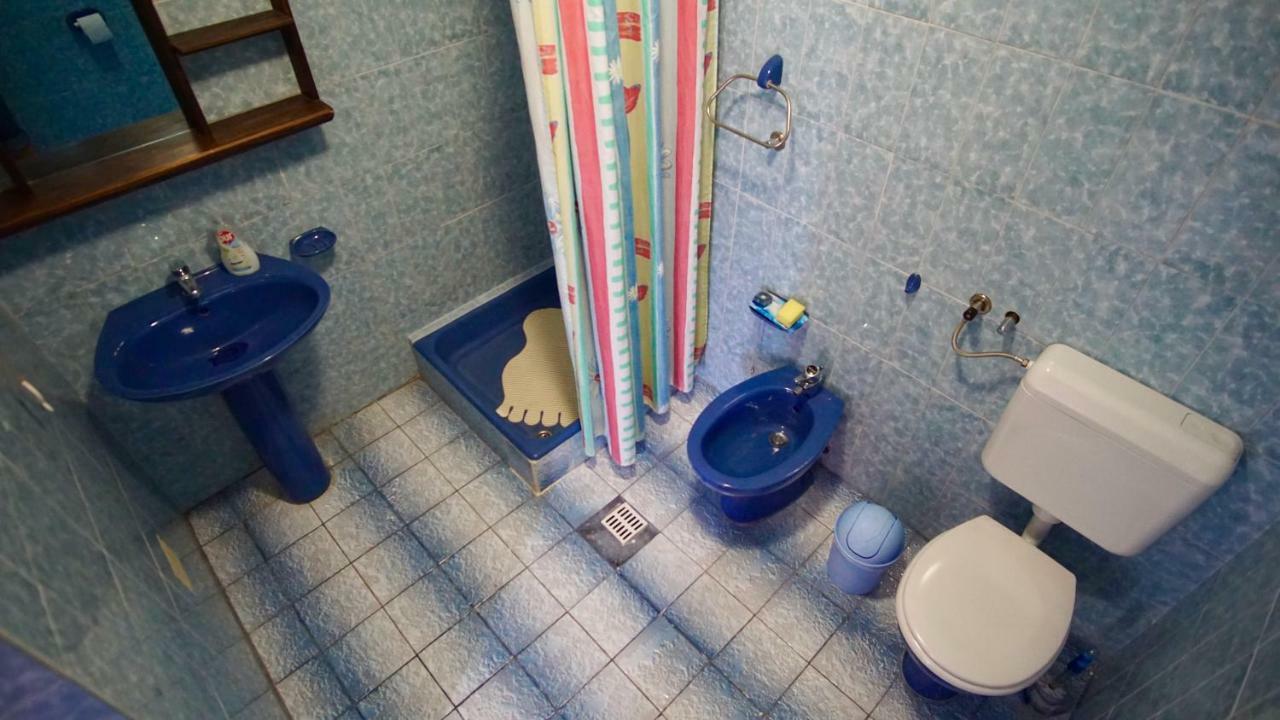 Apartmani Laura Трогир Екстериор снимка